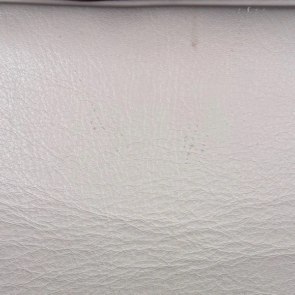 Valentino Cream Chain Shoulder Bag - Picture 5 of 11